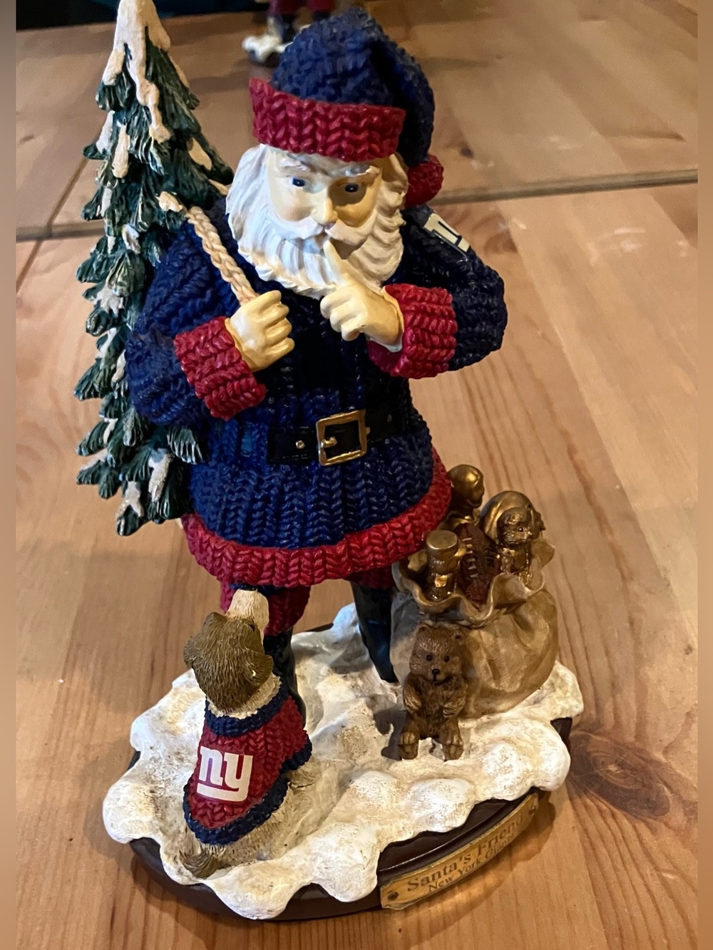 GUC The Memory Company 2002 New York Giants Santa’s Friend 3rd of Limited Series